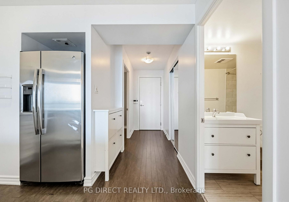 323-richmond-street-toronto-ontario-c13016854