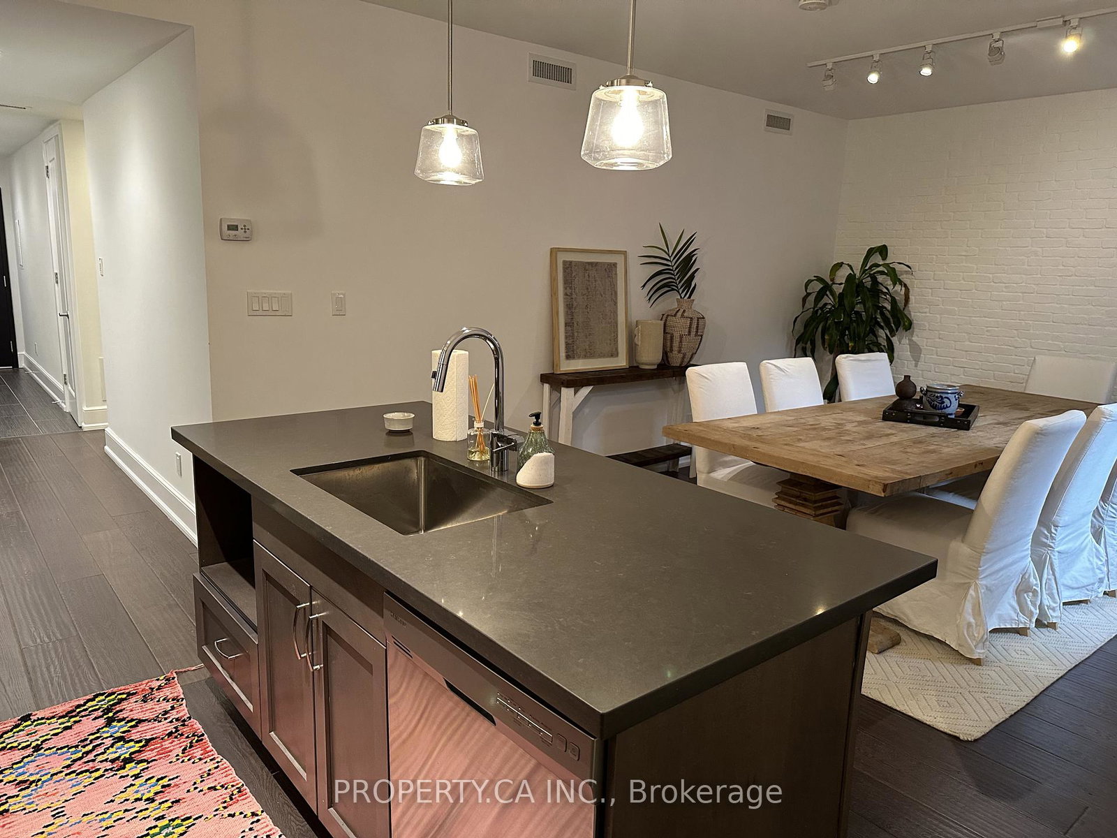 28-madison-avenue-toronto-ontario-c13016872