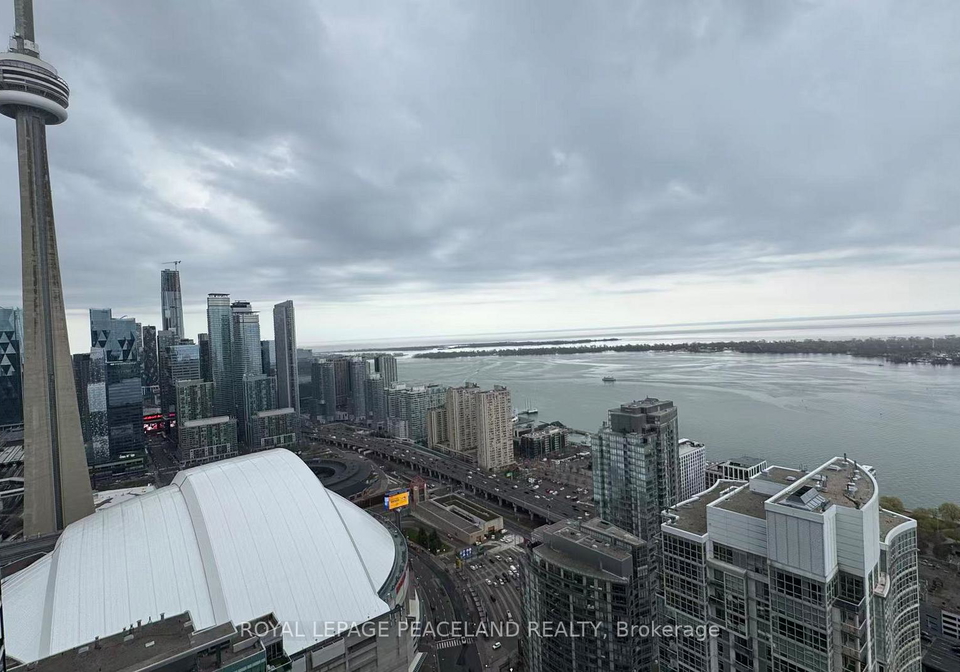 3-concord-cityplace-way-toronto-ontario-c13016900