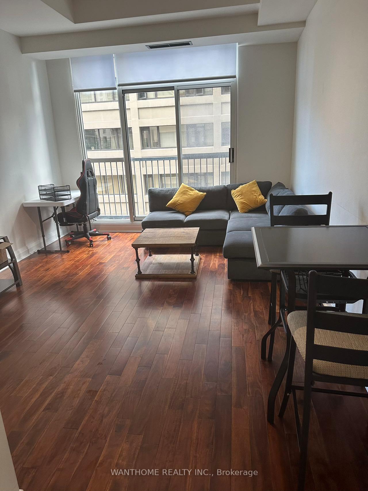 8-wellesley-street-e-toronto-ontario-c13016982