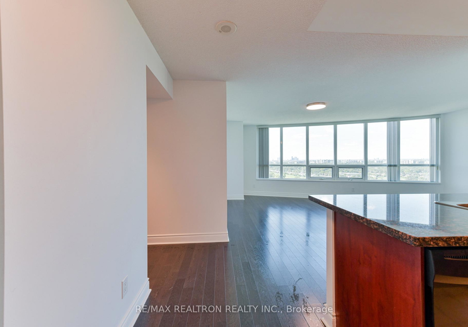 25-greenview-avenue-toronto-ontario-c13016996