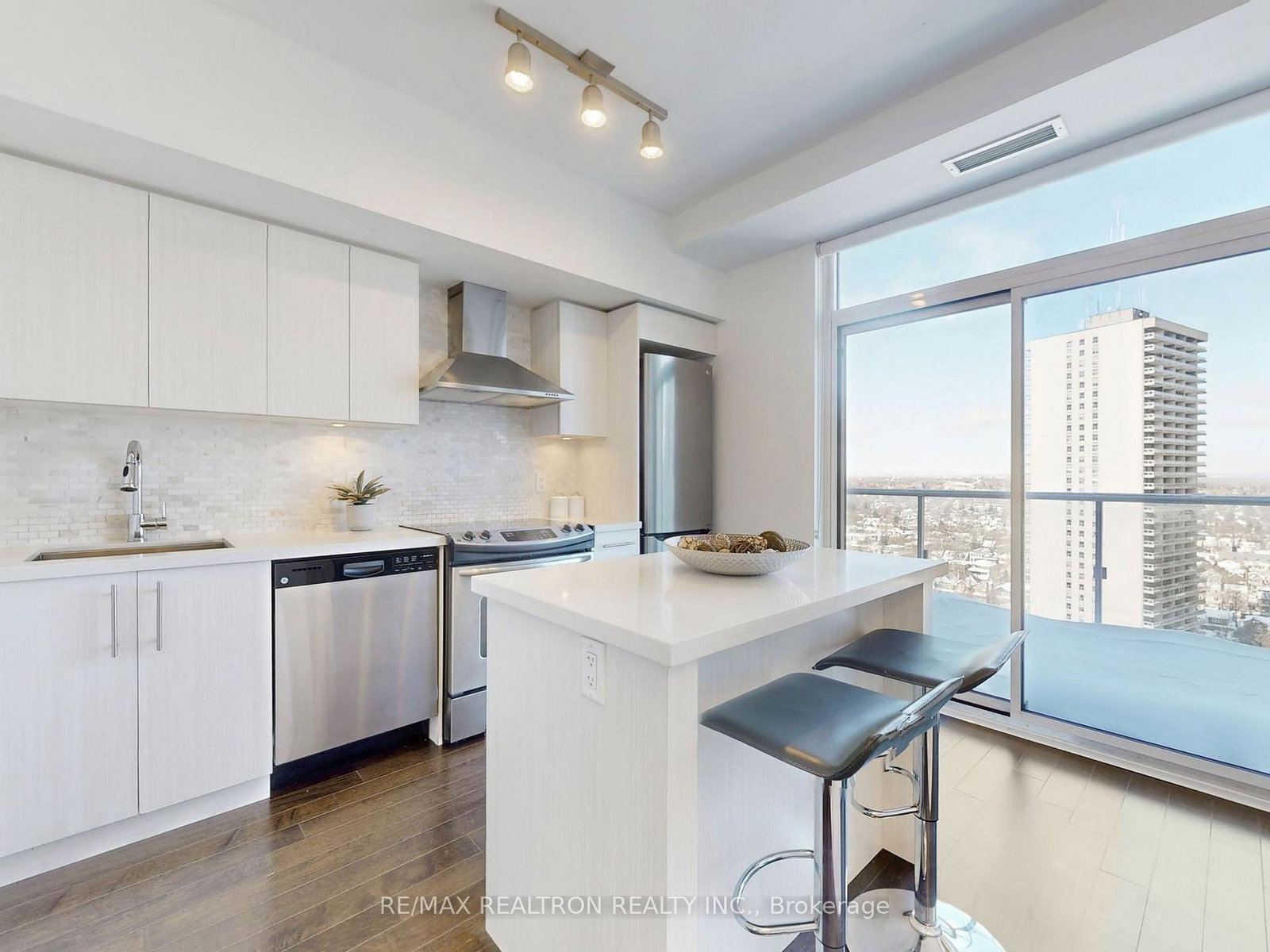58-orchard-view-boulevard-toronto-ontario-c13017088
