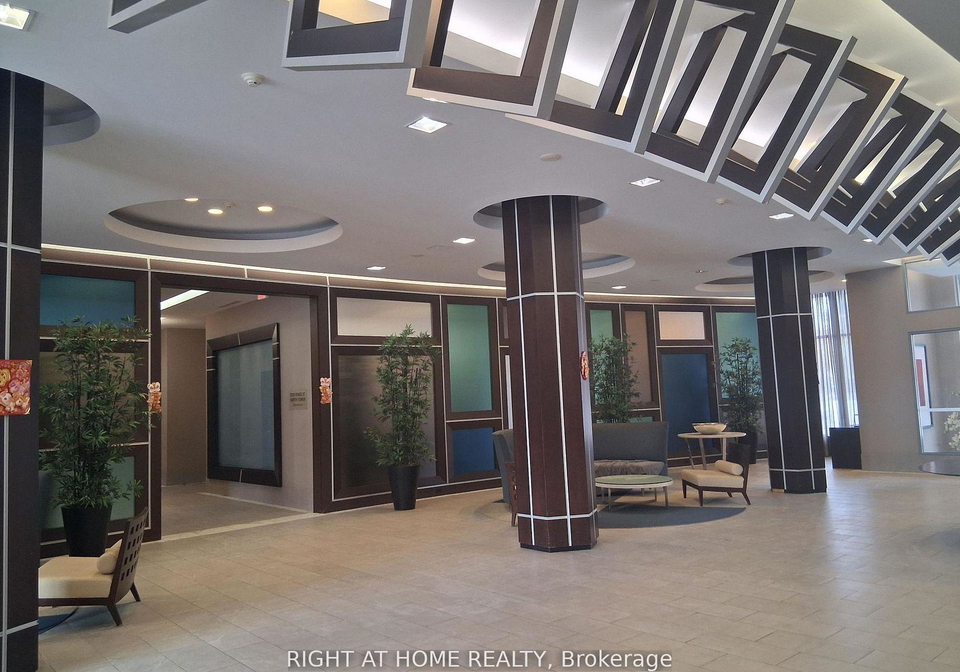 5791-yonge-street-north-york-ontario-c13017126