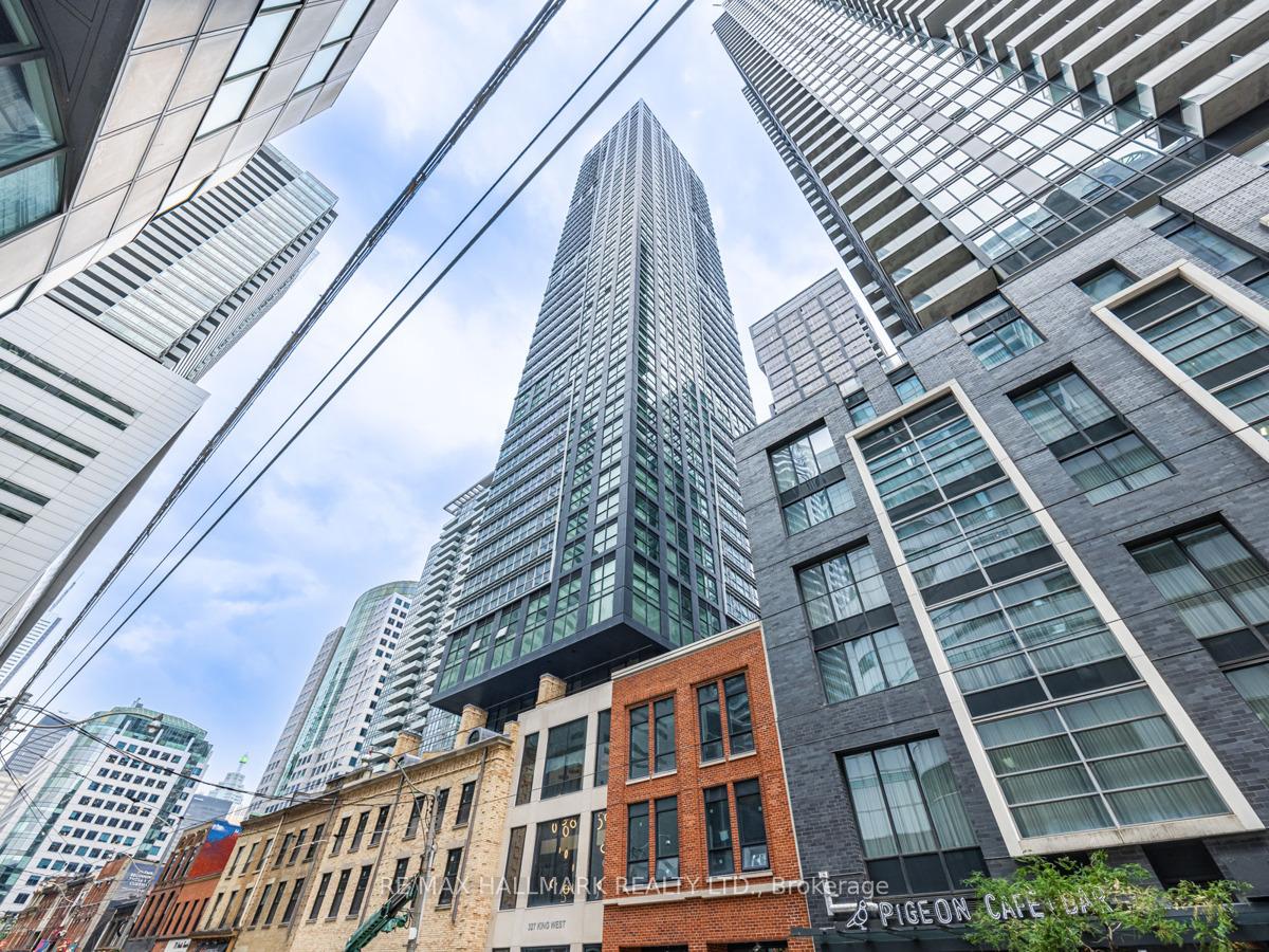 327-king-street-w-toronto-ontario-c13017214