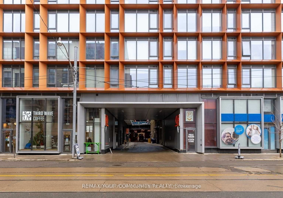 60-colborne-street-toronto-ontario-c13017406