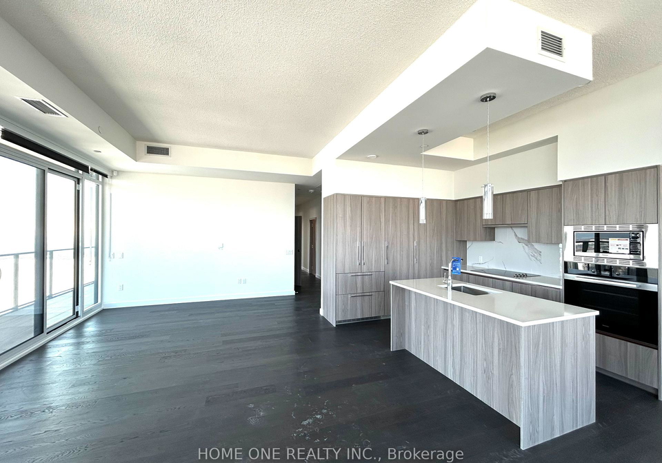 1-concord-city-place-way-toronto-ontario-c13017410