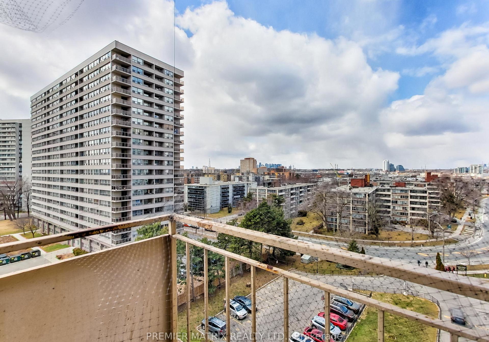 65-thorncliffe-park-drive-east-york-ontario-c13017644