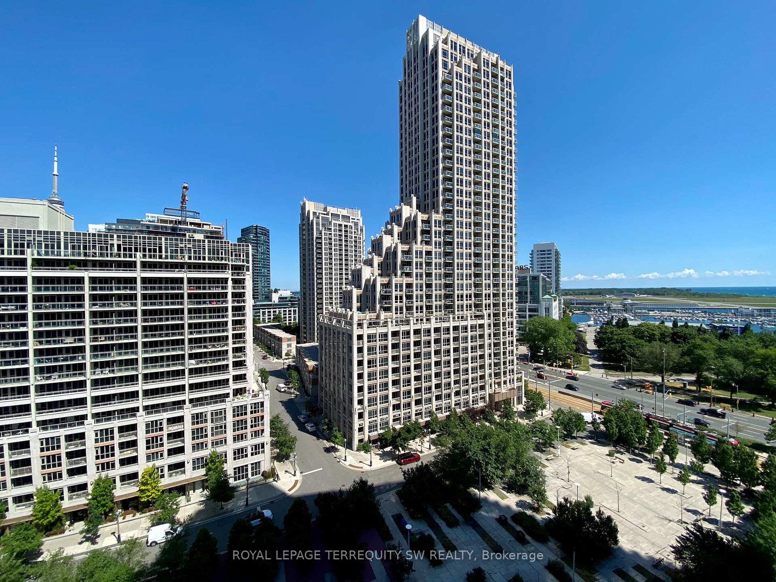 628-fleet-street-toronto-ontario-c13017732