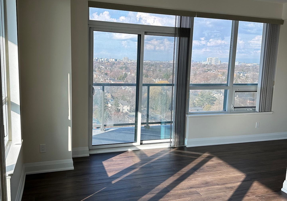 68-canterbury-place-toronto-ontario-c13017768