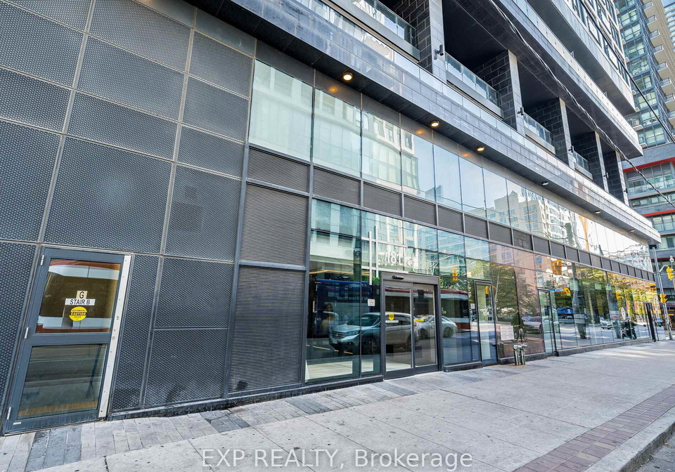 181-dundas-street-e-toronto-ontario-c13017858