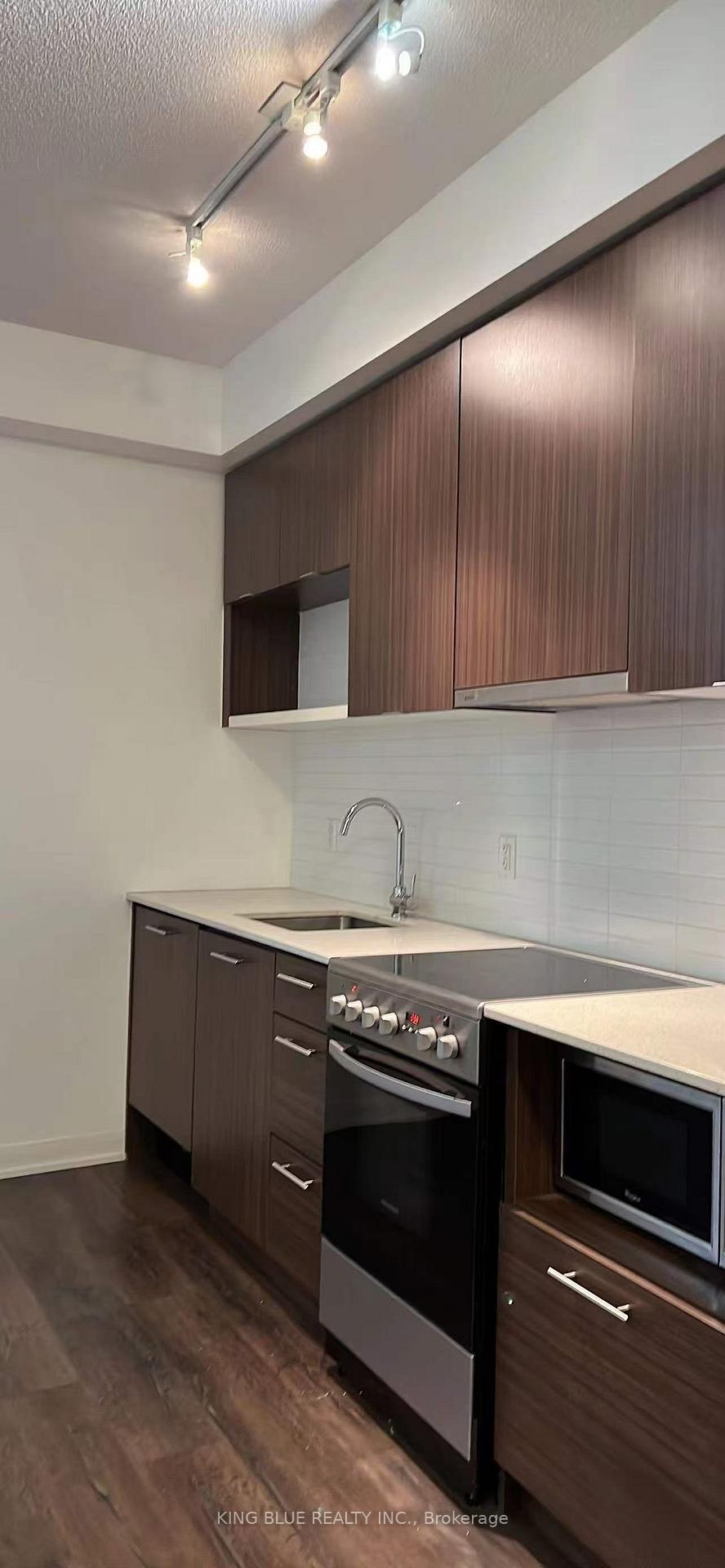 435-richmond-street-w-toronto-ontario-c13017890