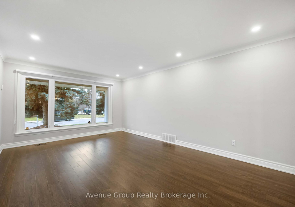 190-northwood-drive-north-york-ontario-c13018012
