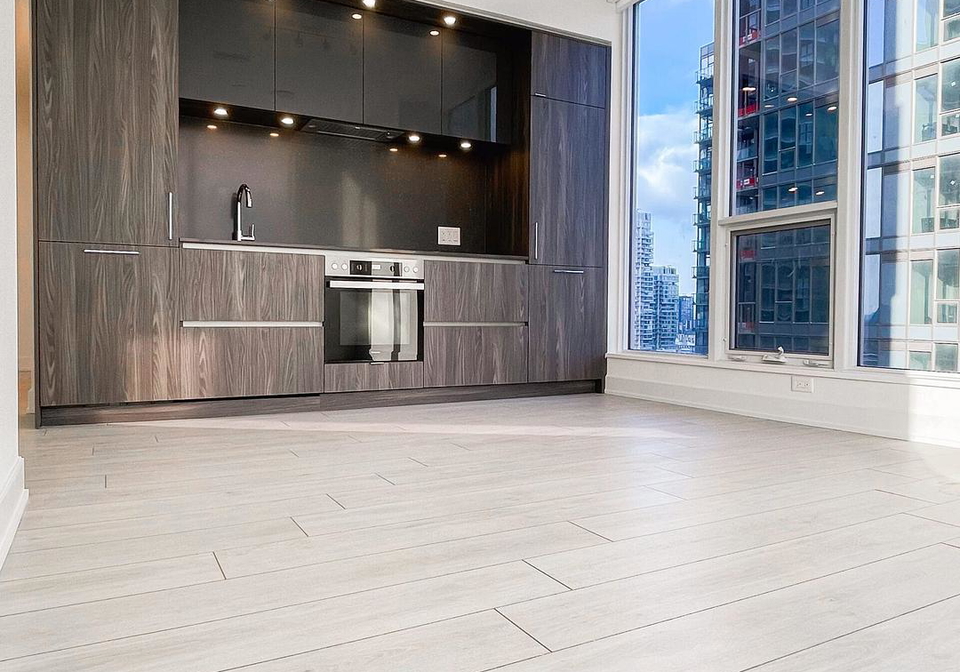 35-mercer-street-toronto-ontario-c13018262