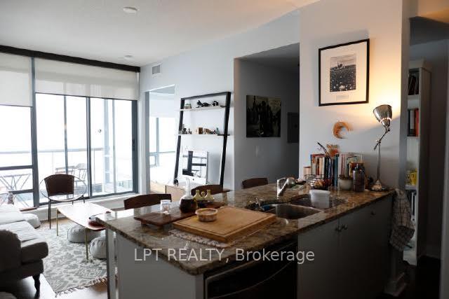 438-king-street-w-toronto-ontario-c13018334