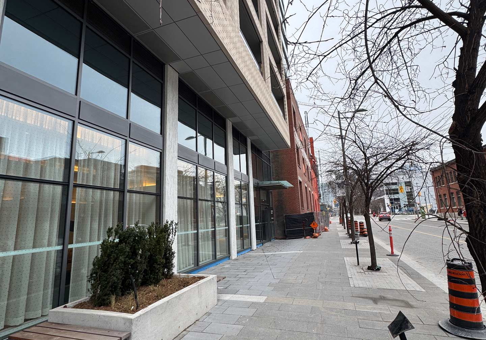 425-front-street-e-toronto-ontario-c13018364