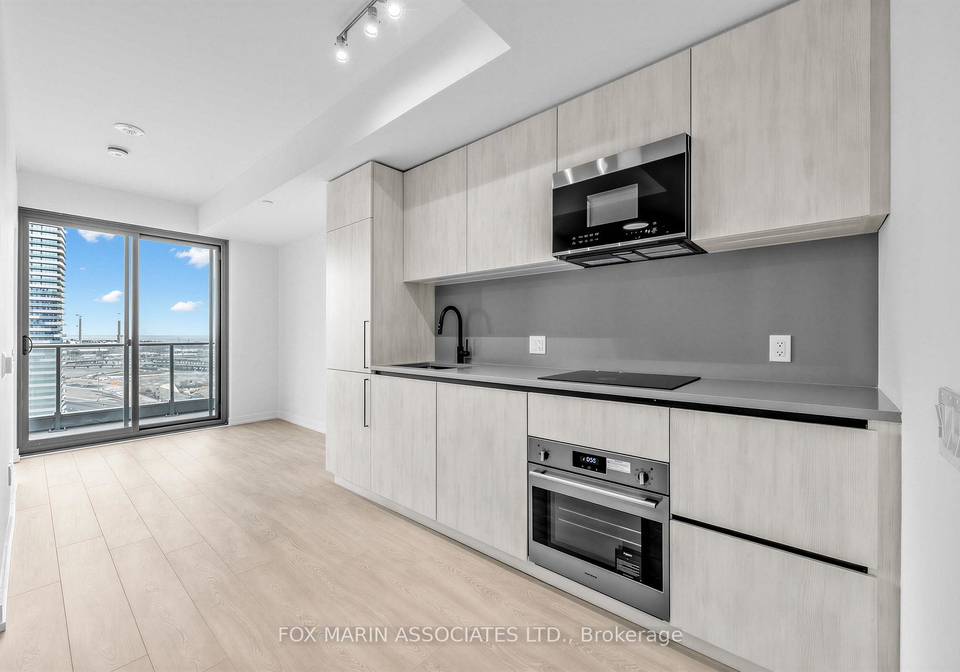 35-parliament-street-toronto-ontario-c13018406