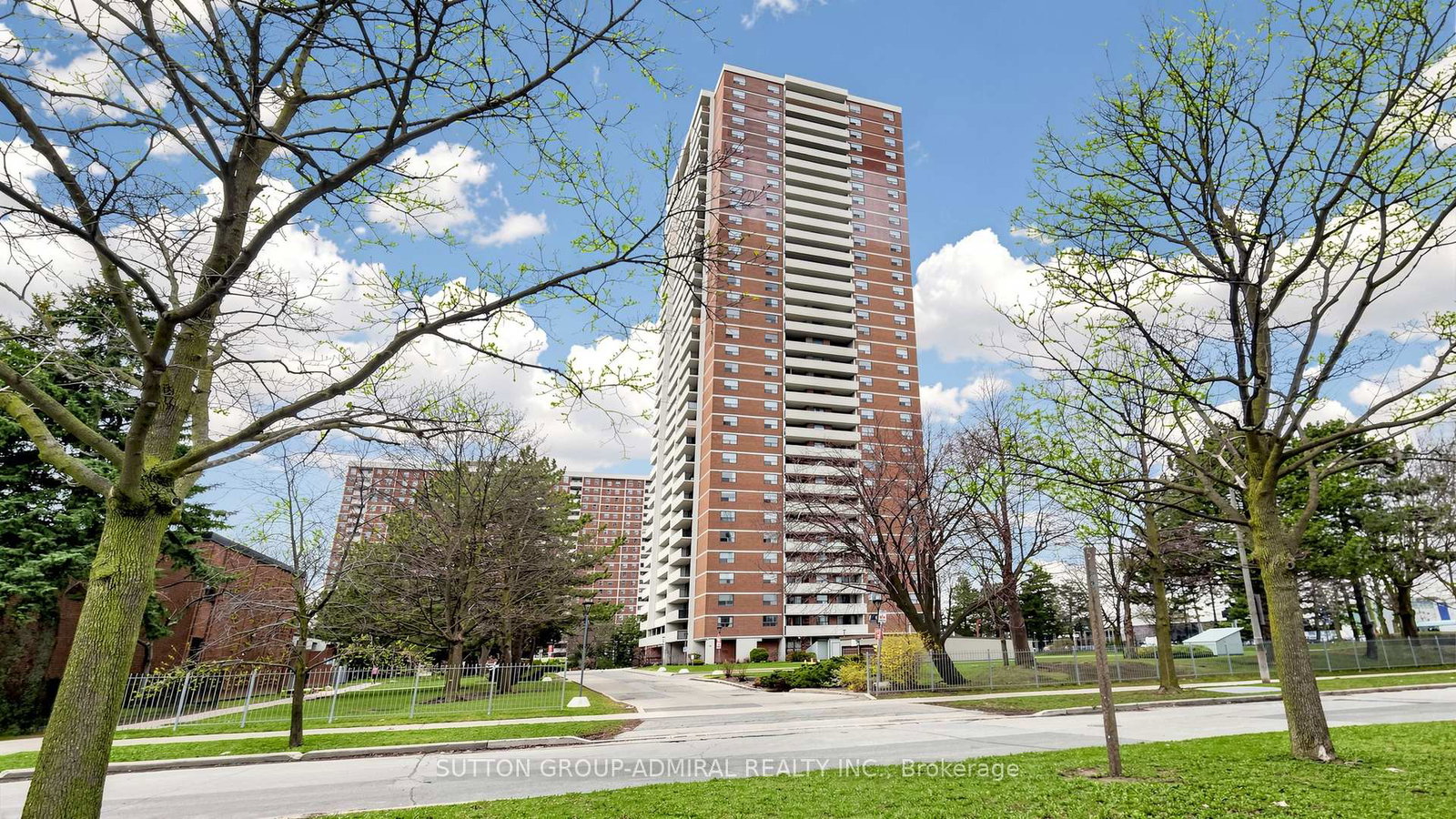 10-tangreen-court-toronto-ontario-c13018492