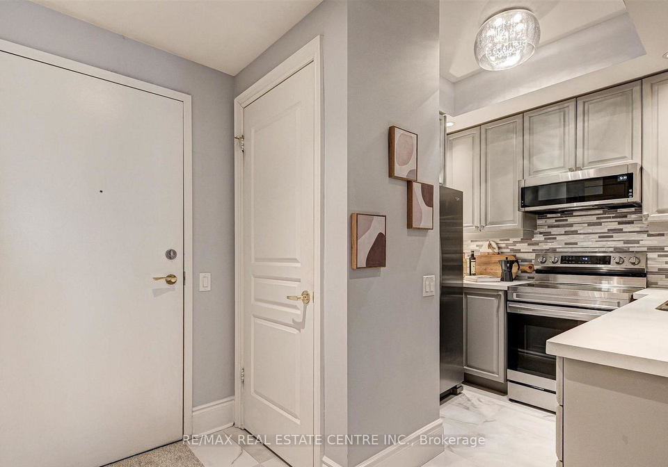 15-northtown-way-north-york-ontario-c13018598