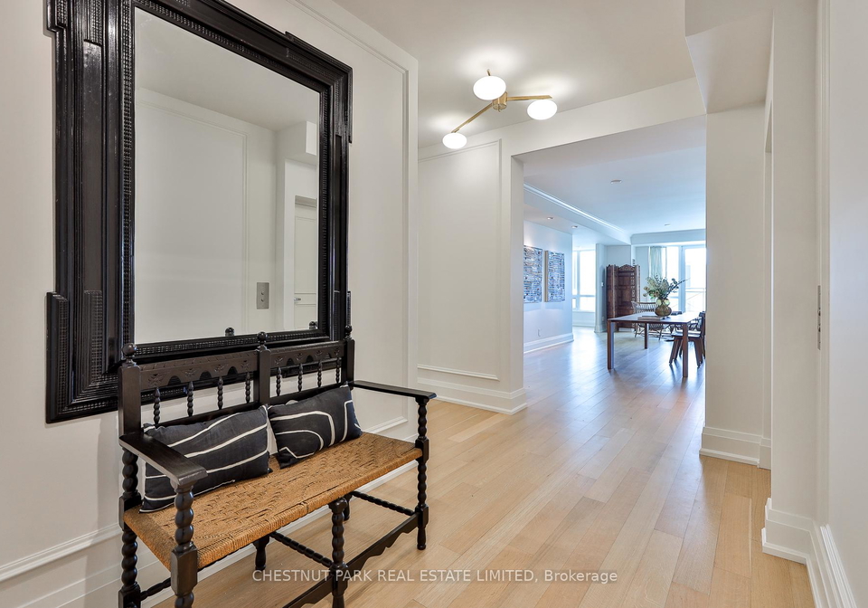 25-scrivener-square-toronto-ontario-c13018618