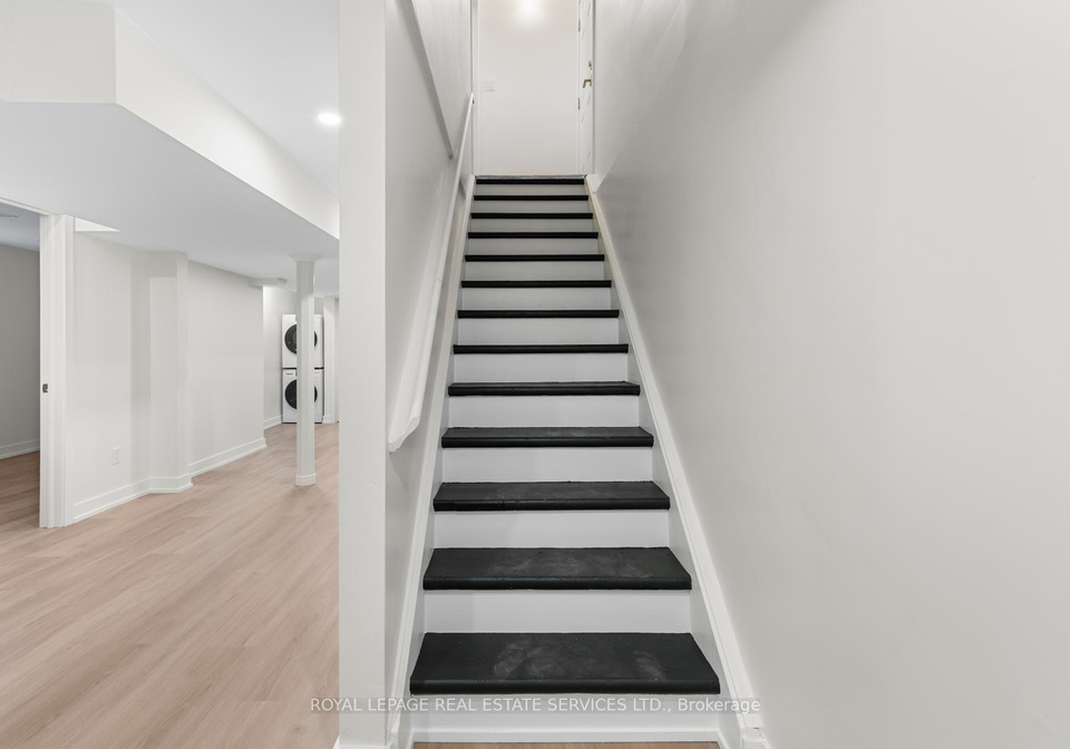 1129-mount-pleasant-road-toronto-ontario-c13018658