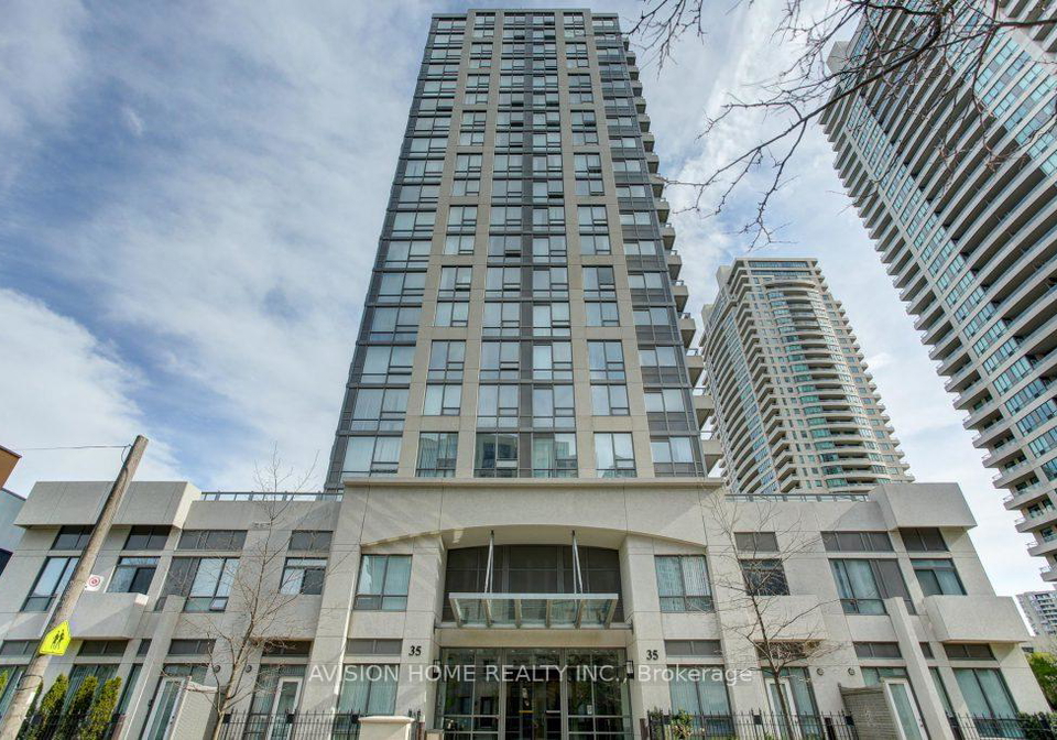 35-hollywood-avenue-north-york-ontario-c13018894