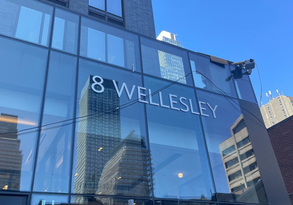 8-wellesley-street-w-toronto-ontario-c13019138