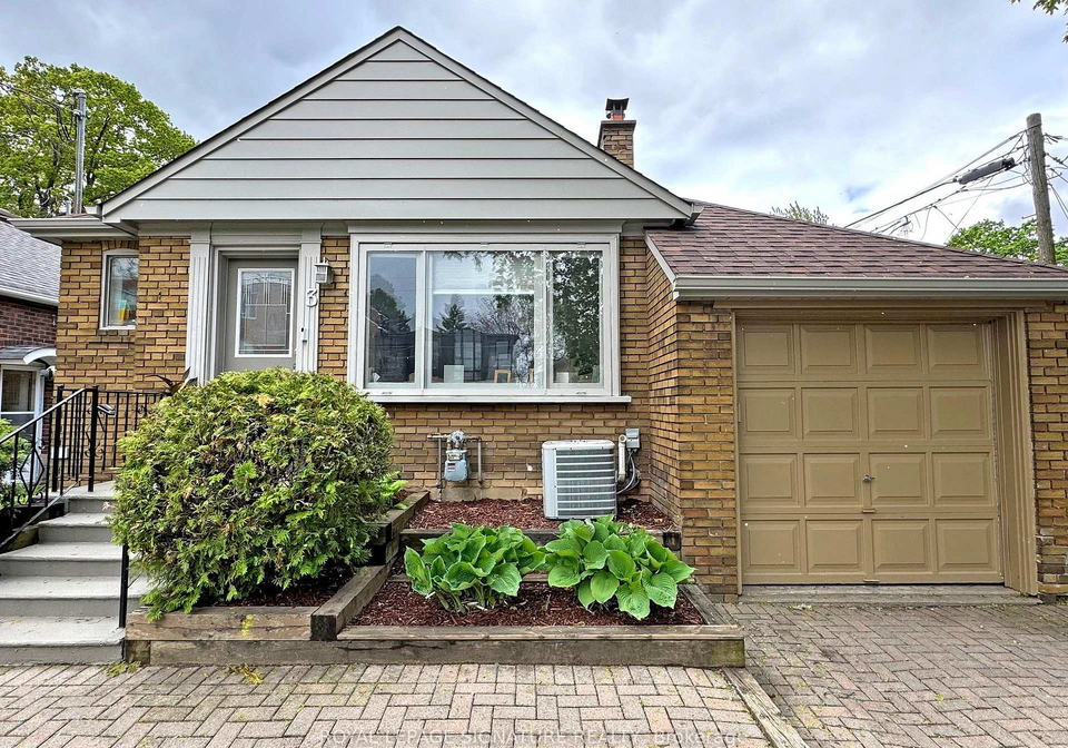 3-kenrae-road-east-york-ontario-c13019306