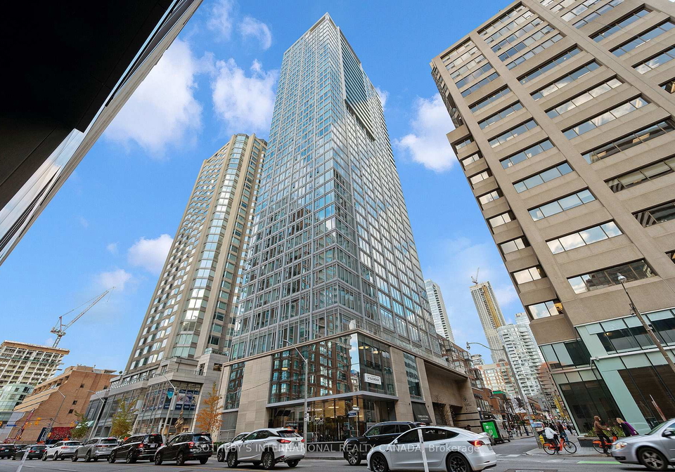 200-cumberland-street-toronto-ontario-c13019720
