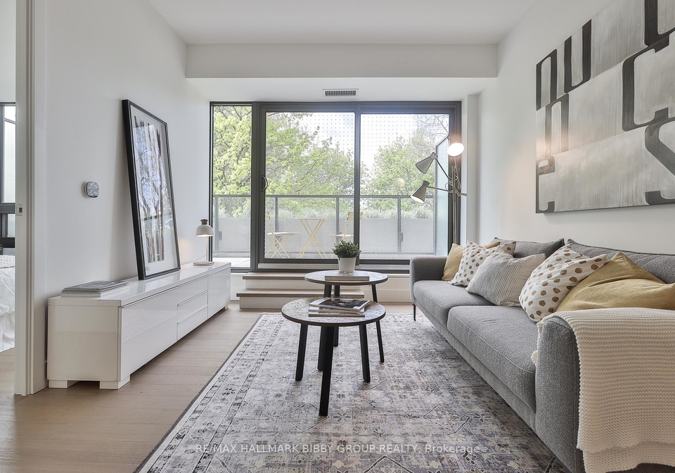 1414-bayview-avenue-toronto-ontario-c13020002