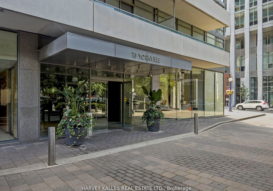 18-yorkville-avenue-toronto-ontario-c13020116