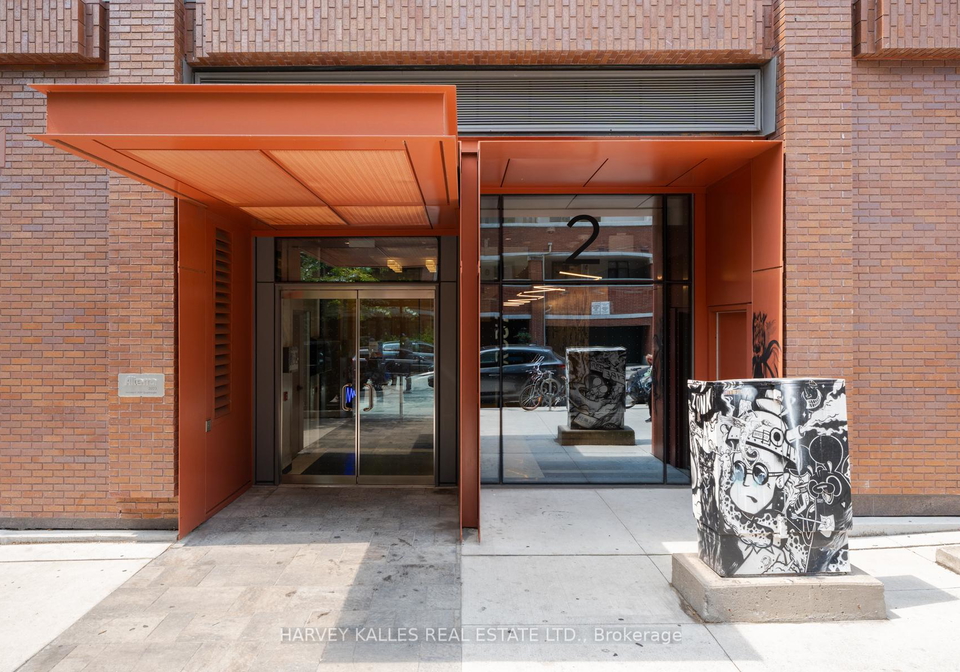 2-augusta-avenue-toronto-ontario-c13020192