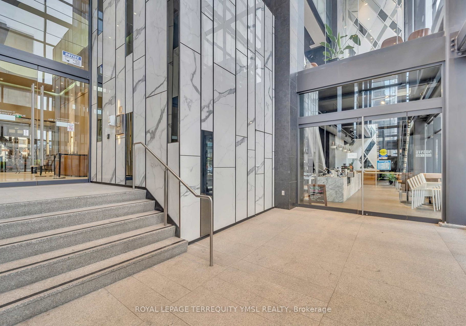488-university-avenue-toronto-ontario-c13020212