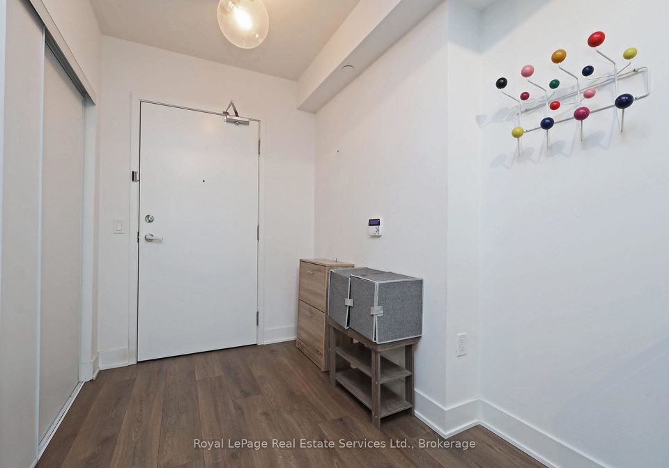 99-broadway-avenue-s-toronto-ontario-c13020386