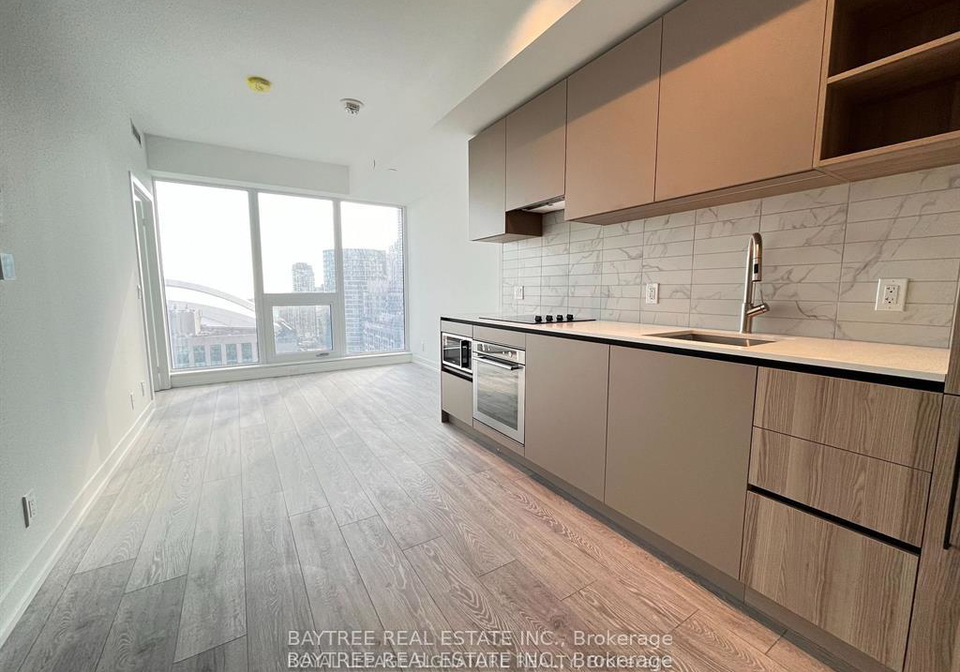 55-mercer-street-toronto-ontario-c13020396