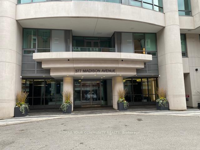 377-madison-avenue-toronto-ontario-c13020520