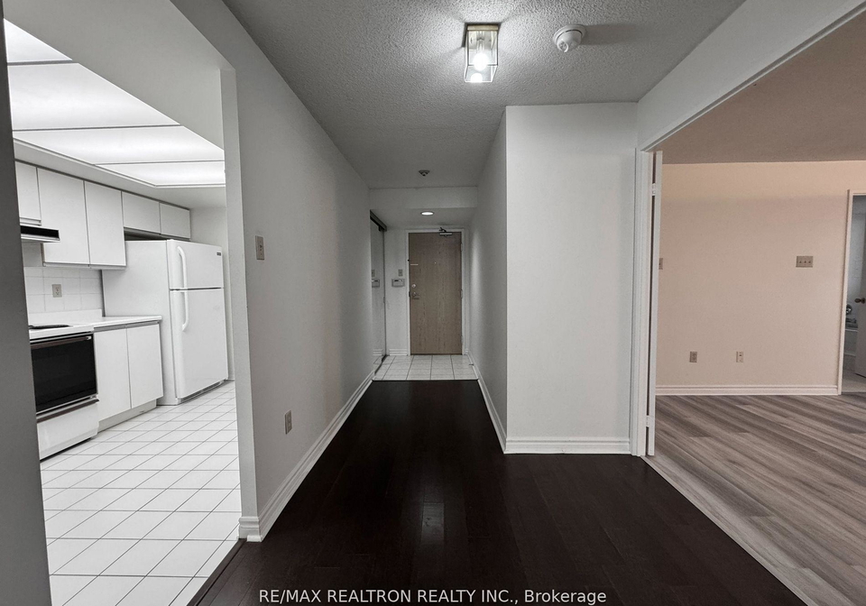 5-kenneth-avenue-north-york-ontario-c13020622