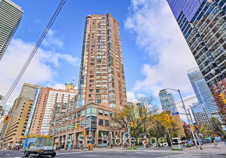 44-st-joseph-street-toronto-ontario-c13020704