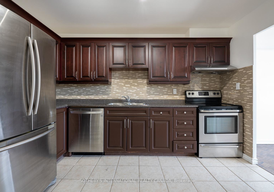 60-pavane-link-way-east-york-ontario-c13020972