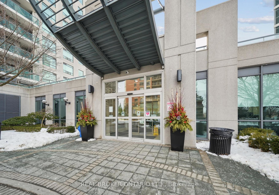 28-harrison-garden-boulevard-north-york-ontario-c13021244