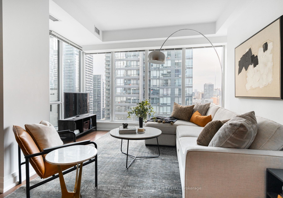 80-john-street-toronto-ontario-c13021418