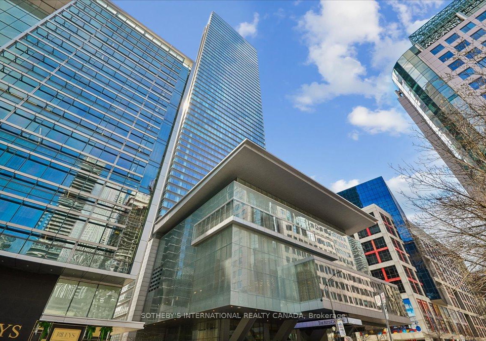 183-wellington-street-w-toronto-ontario-c13021780