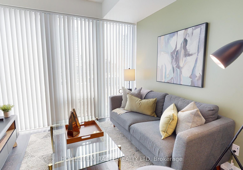 60-shuter-street-toronto-ontario-c13021830