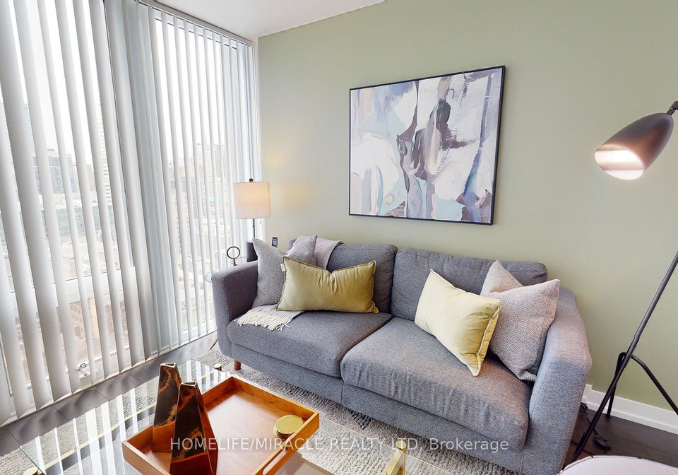 60-shuter-street-toronto-ontario-c13021830