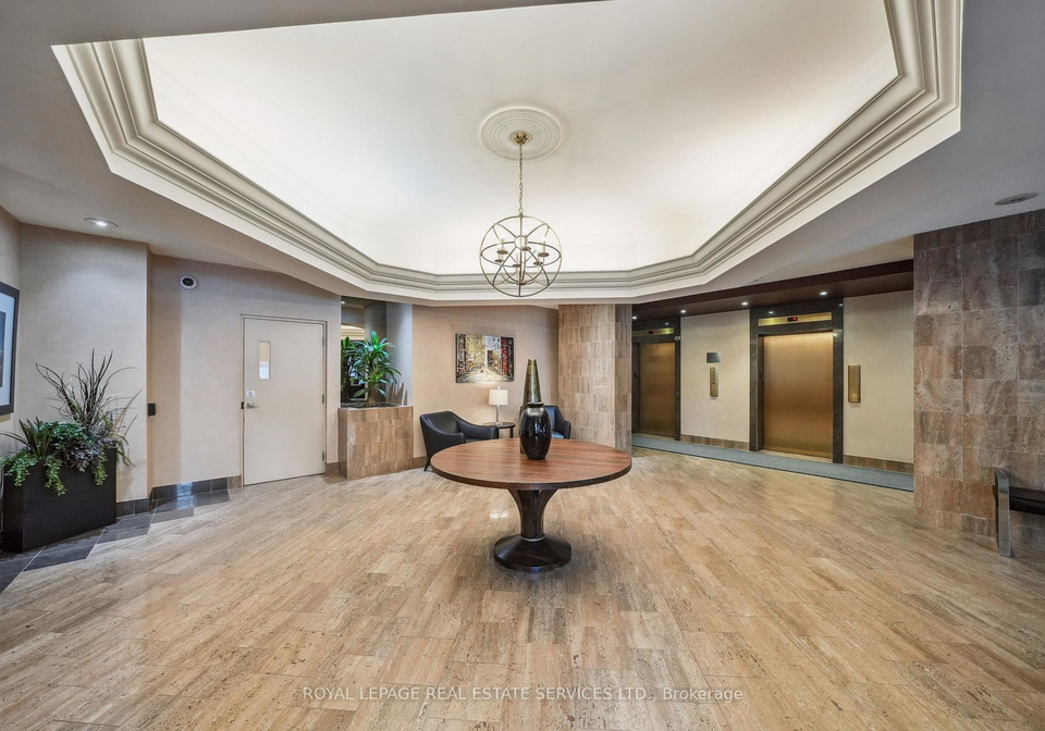 75-wynford-heights-crescent-north-york-ontario-c13021832