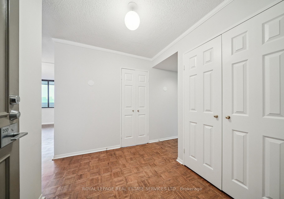 75-wynford-heights-crescent-north-york-ontario-c13021832