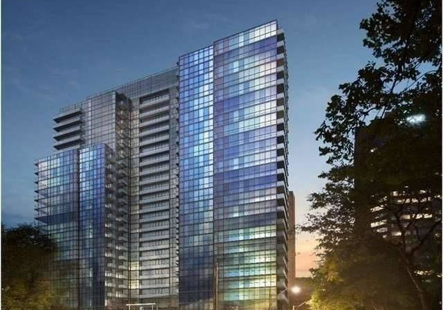 210-simcoe-street-toronto-ontario-c13022126