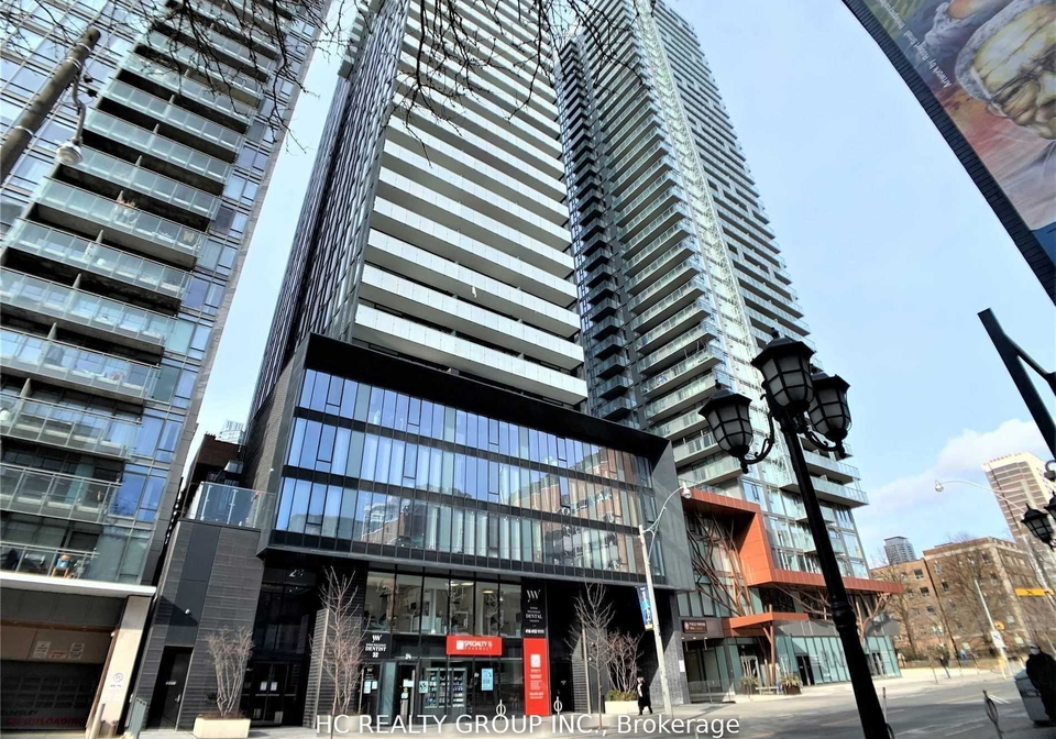 28-wellesley-street-e-toronto-ontario-c13022154