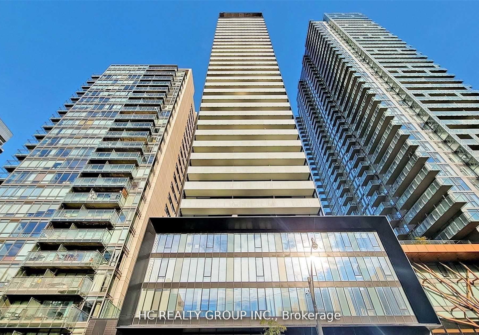 28-wellesley-street-e-toronto-ontario-c13022154