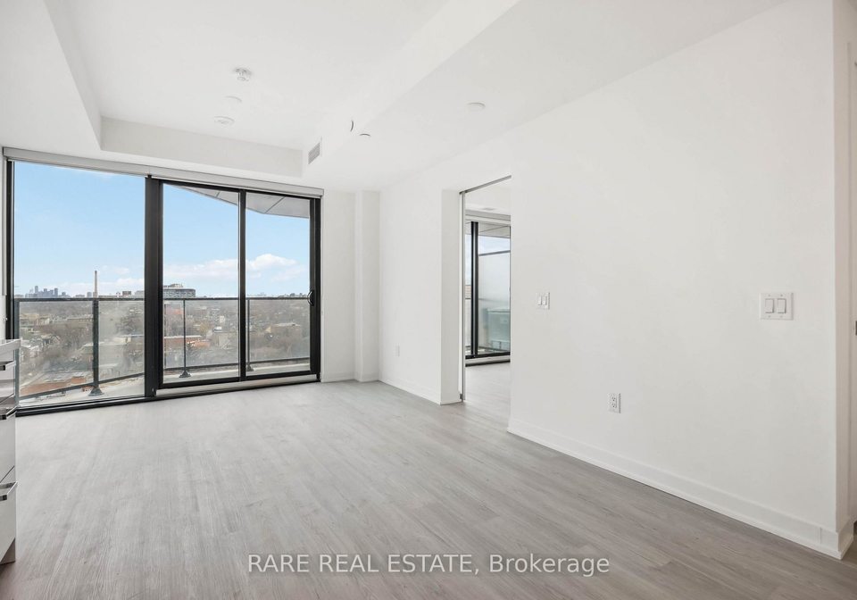 195-mccaul-street-toronto-ontario-c13022214