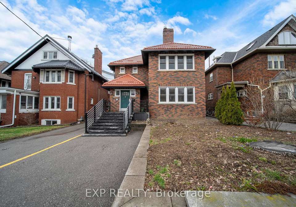 896-avenue-road-toronto-ontario-c13022518
